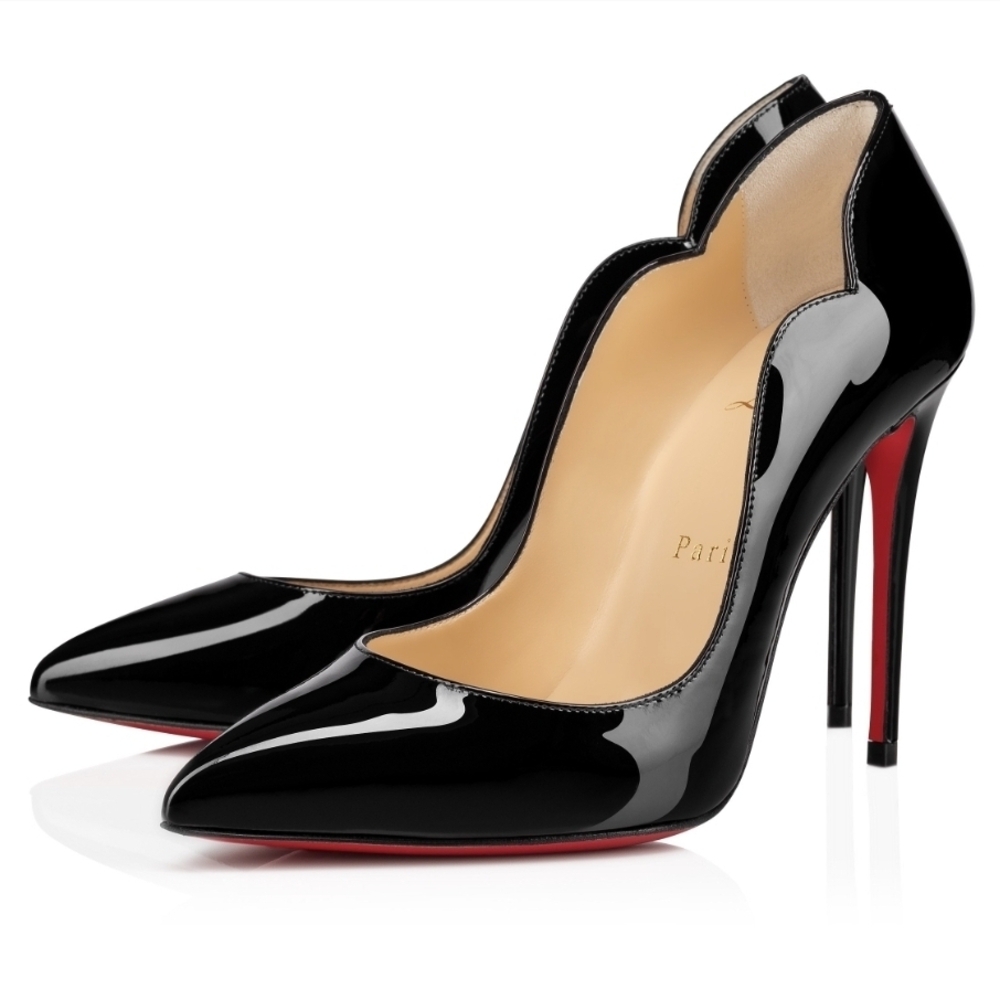 Christian Louboutin Hot Chick Scallop Pointed Toe Pump Black Patent Size 38.5